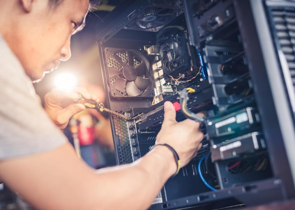 #13. Computer hardware engineers